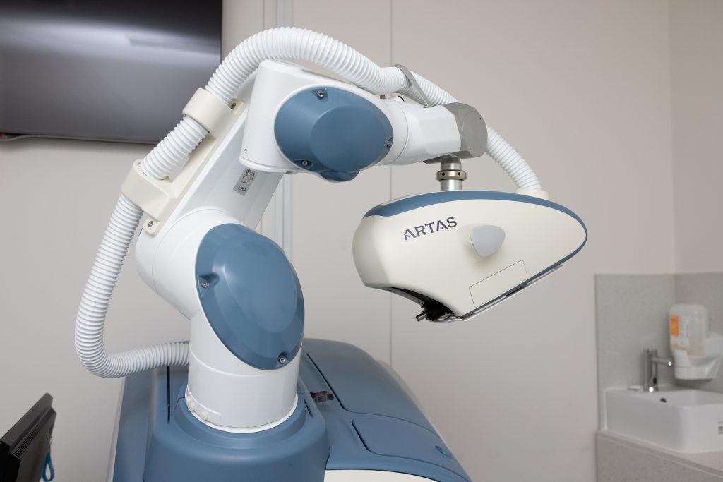 First in Sydney! Robot Hair Transplant - The Knudsen Clinic